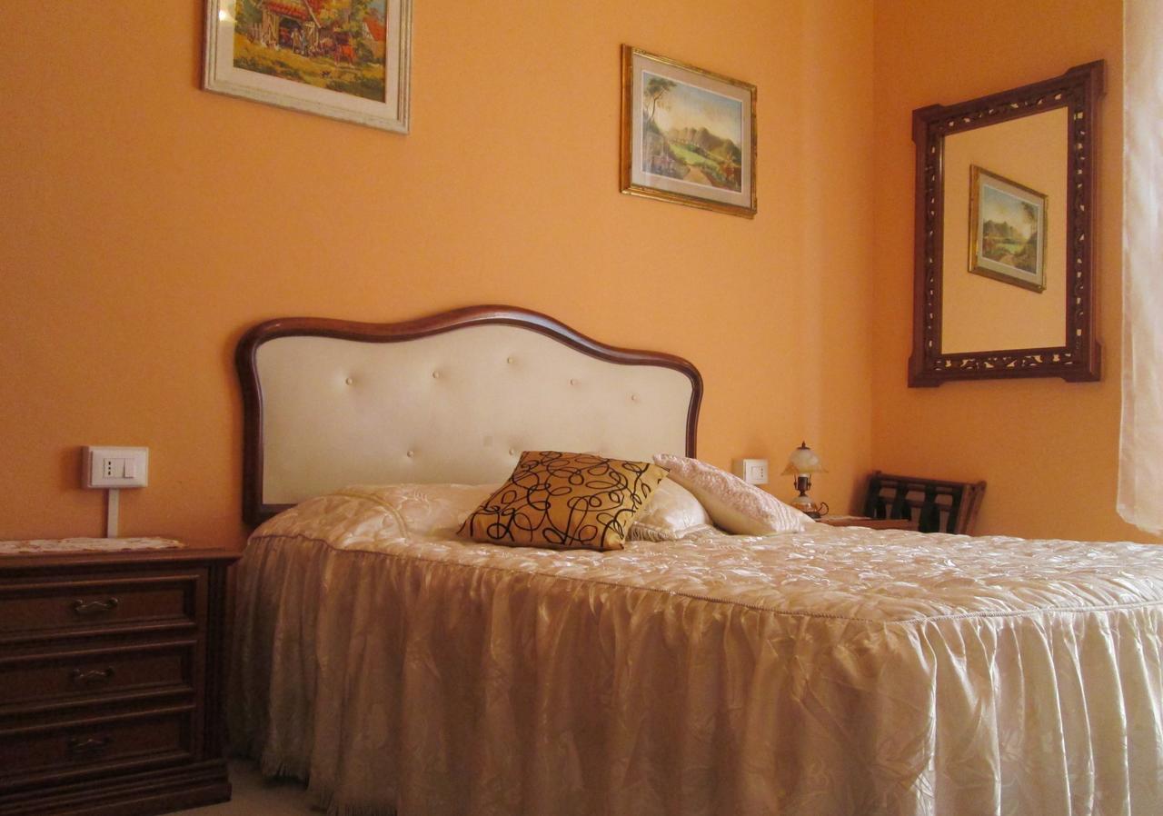 B&B Regina Margherita Piombino Habitación foto